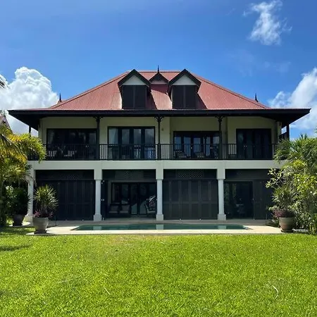 Paradise Villa Eden Island