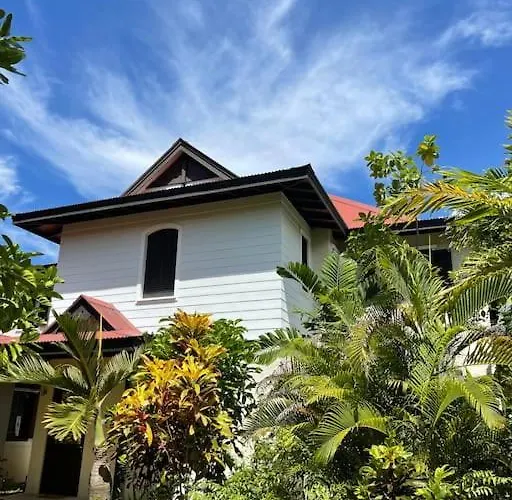 Paradise Eden Island Victoria